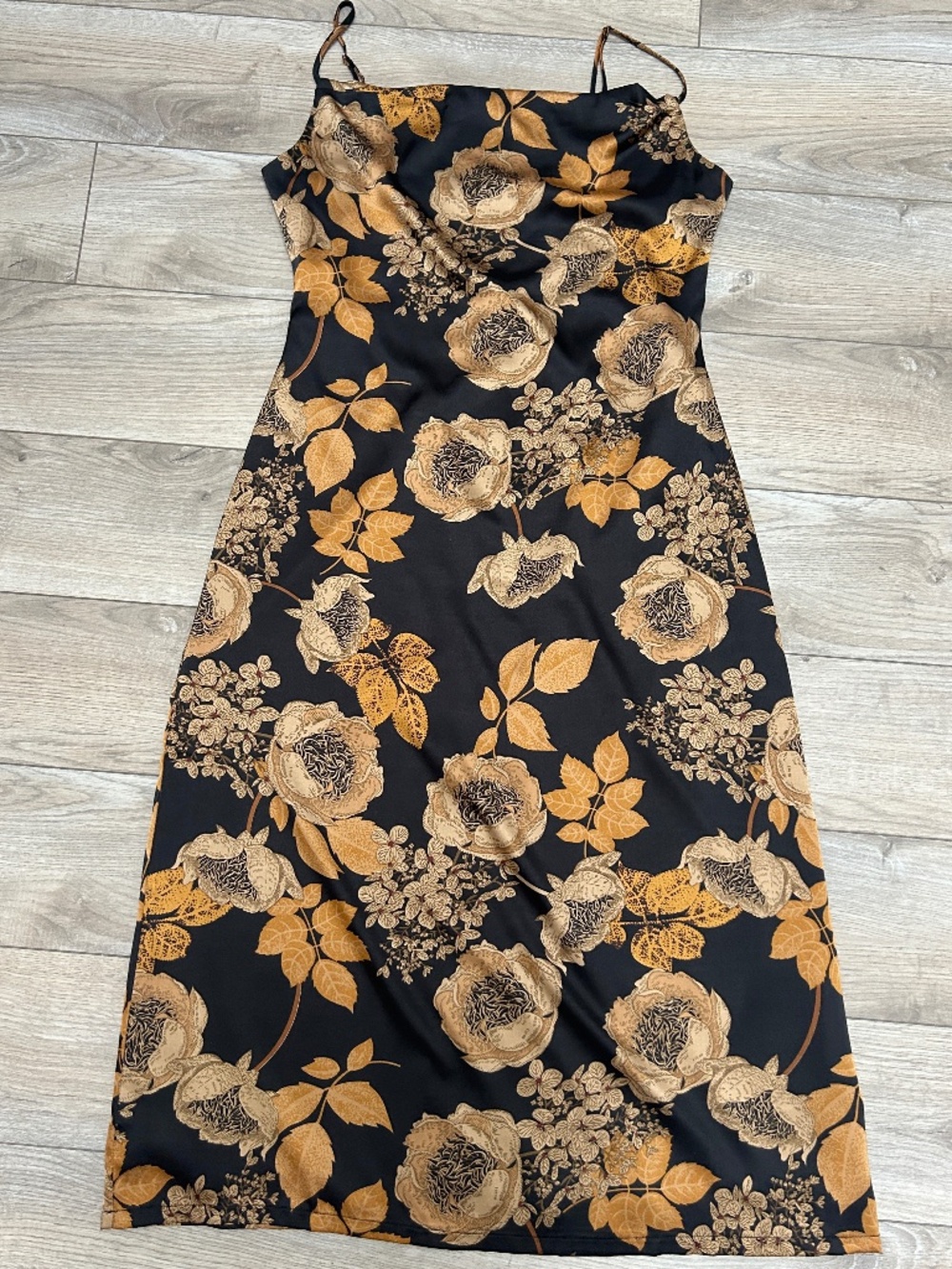Flowy Dress, Perfect for Fall
